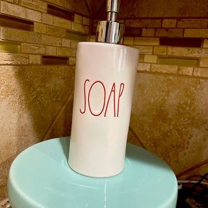Rae Dunn soap dispenser